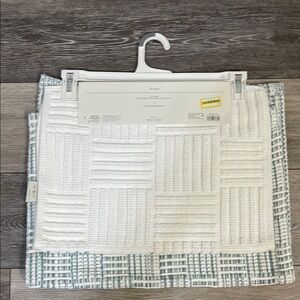 Threshold White and Blue Geometric Bath Mat